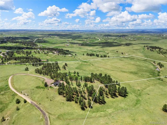 1752 Private Road 130, Elizabeth, CO 80107