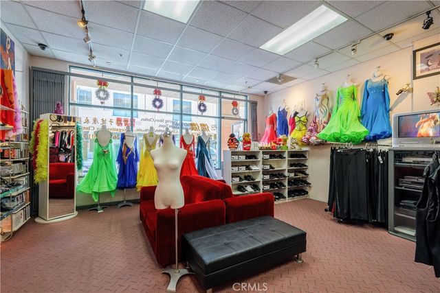 1045 E Valley, San Gabriel, CA 91776