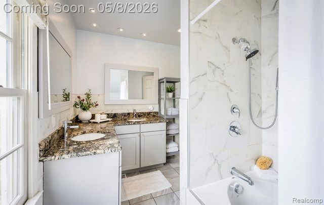 1885 Washington Boulevard, Birmingham, MI 48009