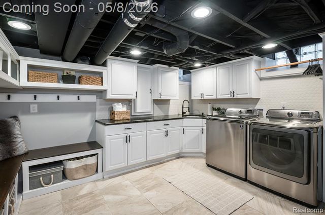 1885 Washington Boulevard, Birmingham, MI 48009