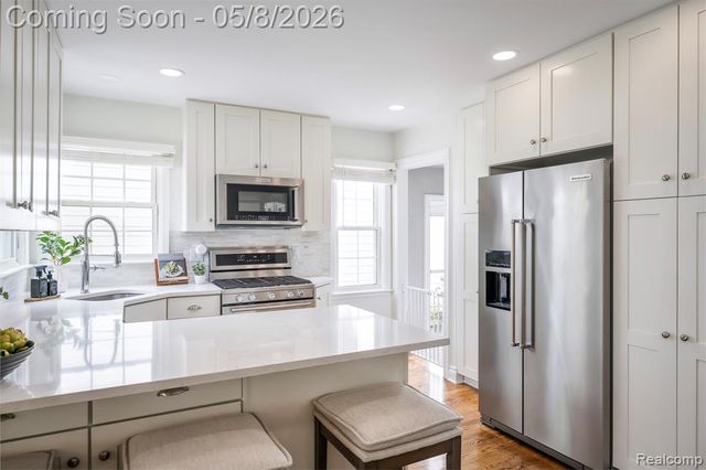 1885 Washington Boulevard, Birmingham, MI 48009