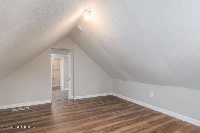 807 BROADWAY STREET, Jefferson City, MO 65101