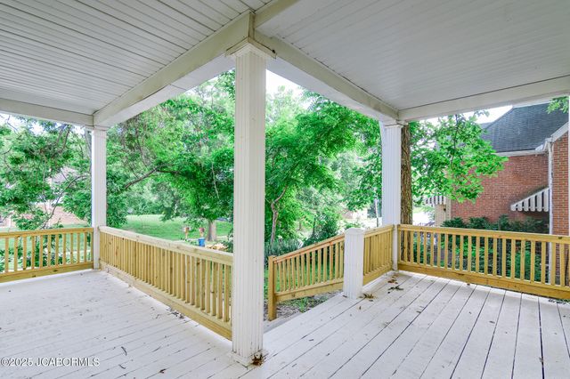 807 BROADWAY STREET, Jefferson City, MO 65101