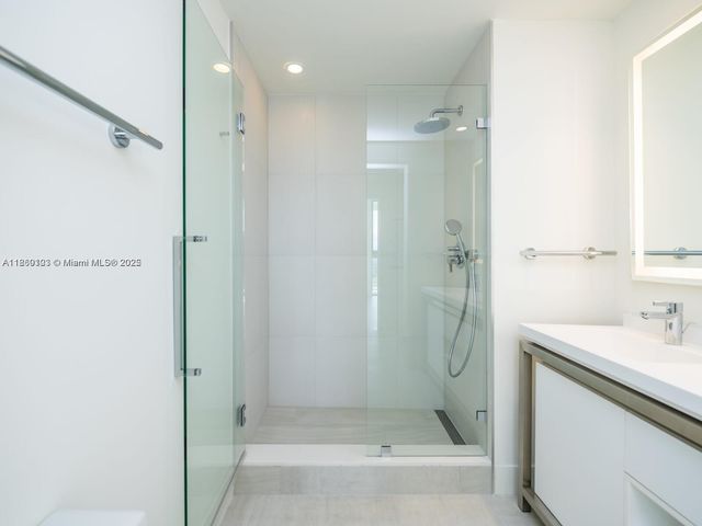 2000 Metropica Way 2509, Sunrise, FL 33323