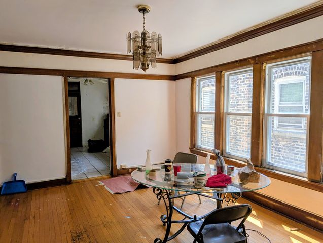 1325 N Long Avenue, Chicago, IL 60651