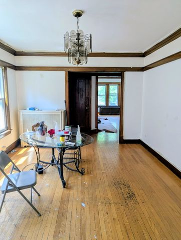 1325 N Long Avenue, Chicago, IL 60651