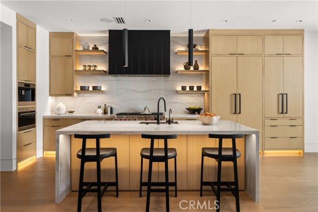 412 Heliotrope, Corona Del Mar (newport Beach), CA 92625