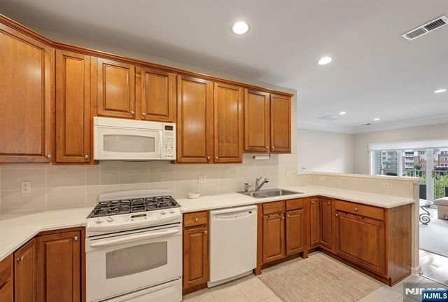 6318 Warrens Way 59, Wanaque, NJ 07465