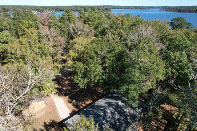 129 Dailey Road, Crockett, TX 75835