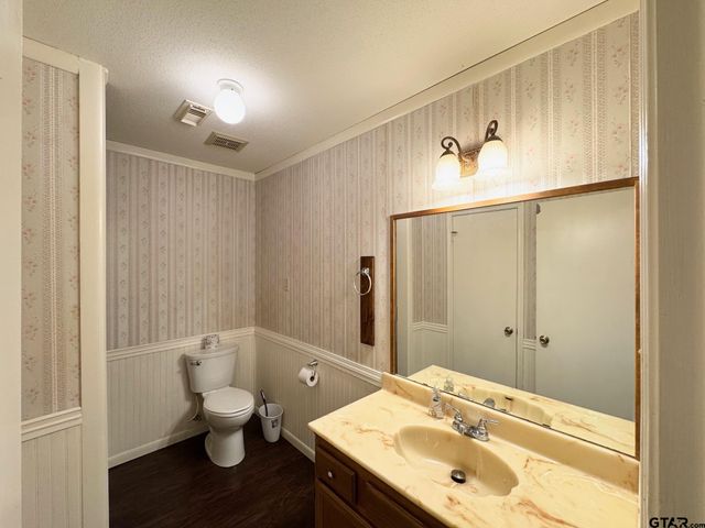 129 Dailey Road, Crockett, TX 75835