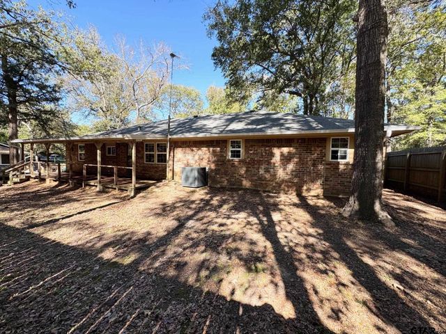129 Dailey Road, Crockett, TX 75835