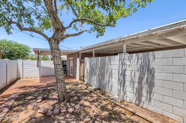 2012 N RICHLAND Street, Phoenix, AZ 85006