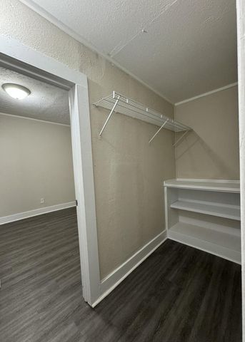 1235 N Prospect Avenue, Springfield, MO 65802