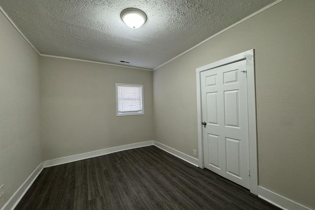 1235 N Prospect Avenue, Springfield, MO 65802