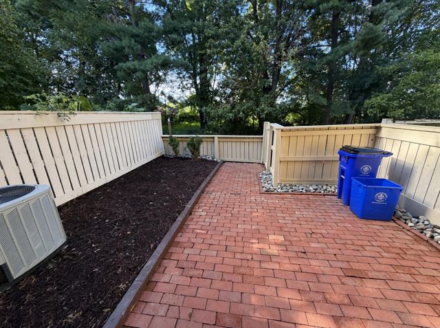 10169 RIDGELINE DR, Montgomery Village, MD 20886