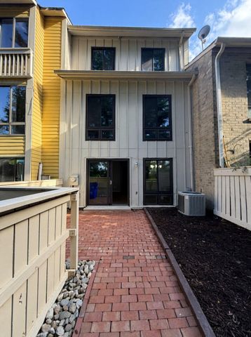 10169 RIDGELINE DR, Montgomery Village, MD 20886