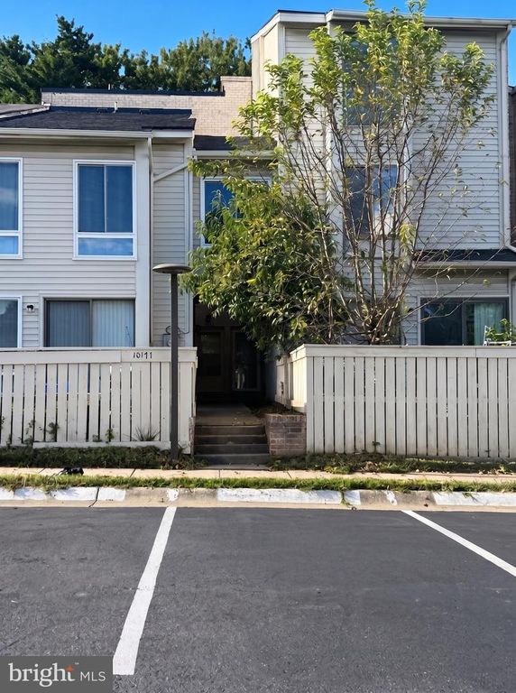 10169 RIDGELINE DR, Montgomery Village, MD 20886