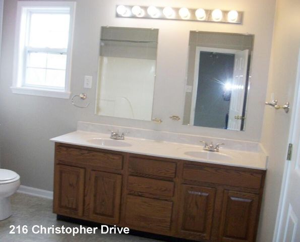 216 Christopher Drive, Nicholasville, KY 40356