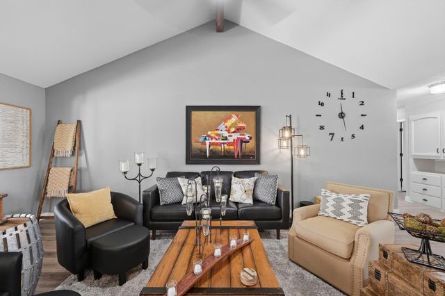 3737 Sweetwater Dr, Rocklin, CA 95677