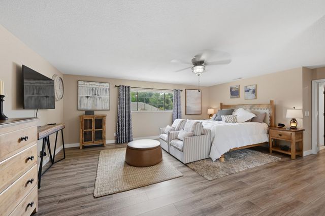 3737 Sweetwater Dr, Rocklin, CA 95677