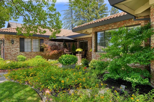 3737 Sweetwater Dr, Rocklin, CA 95677