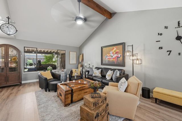 3737 Sweetwater Dr, Rocklin, CA 95677