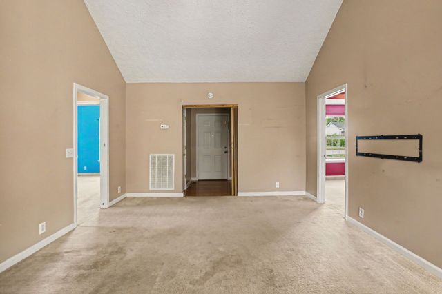 107 Kenwood Dr, Portland, TN 37148
