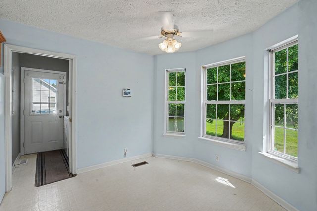 107 Kenwood Dr, Portland, TN 37148