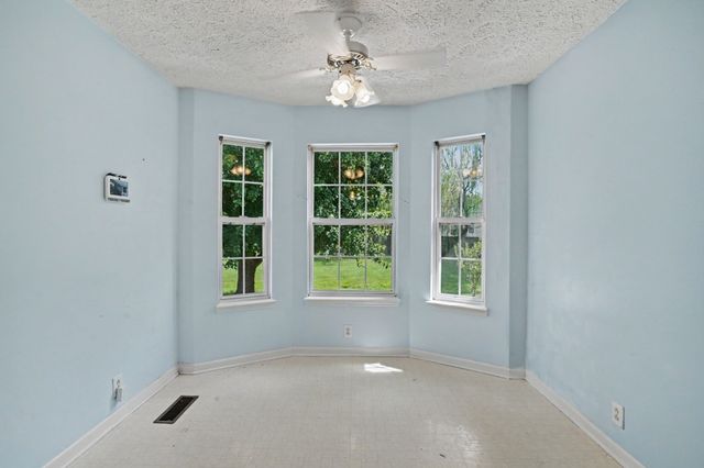 107 Kenwood Dr, Portland, TN 37148