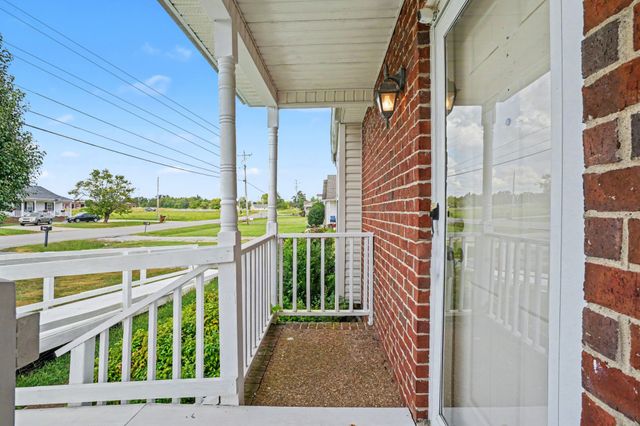 107 Kenwood Dr, Portland, TN 37148