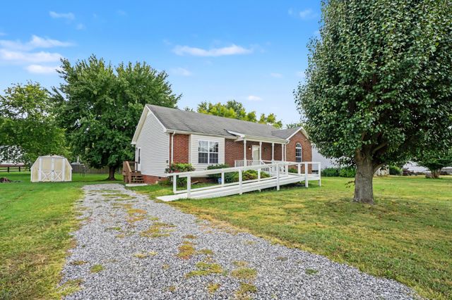 107 Kenwood Dr, Portland, TN 37148