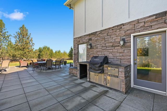 4202 W Jensen Rd, Cheney, WA 99004