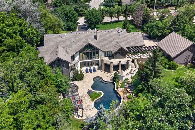 3805 W 123rd Street, Leawood, KS 66209