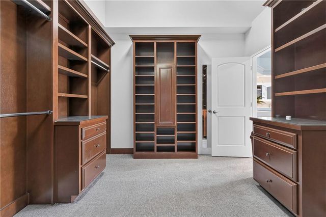 3805 W 123rd Street, Leawood, KS 66209