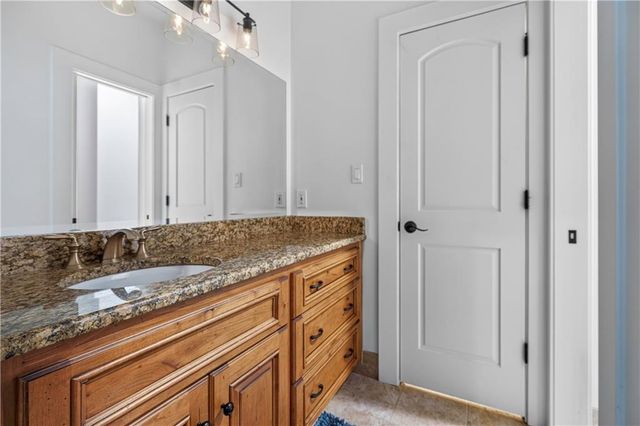 3805 W 123rd Street, Leawood, KS 66209