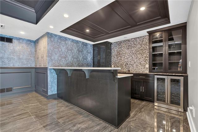 3805 W 123rd Street, Leawood, KS 66209