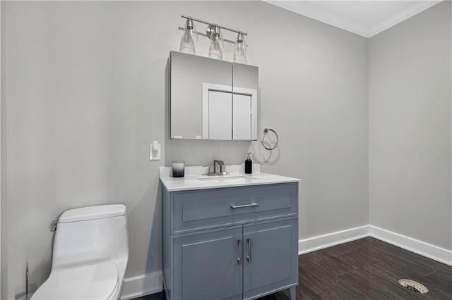 3805 W 123rd Street, Leawood, KS 66209