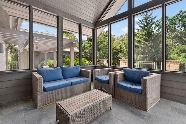 3805 W 123rd Street, Leawood, KS 66209