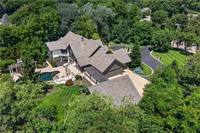 3805 W 123rd Street, Leawood, KS 66209