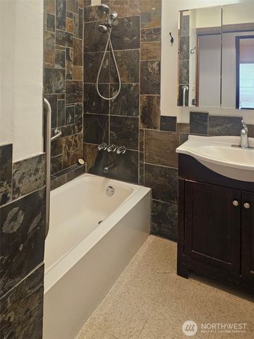 2917 Peabody Street, Port Angeles, WA 98362