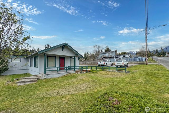 2917 Peabody Street, Port Angeles, WA 98362