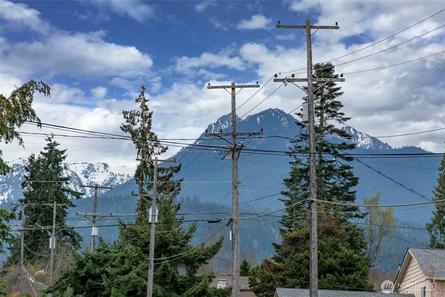 2917 Peabody Street, Port Angeles, WA 98362