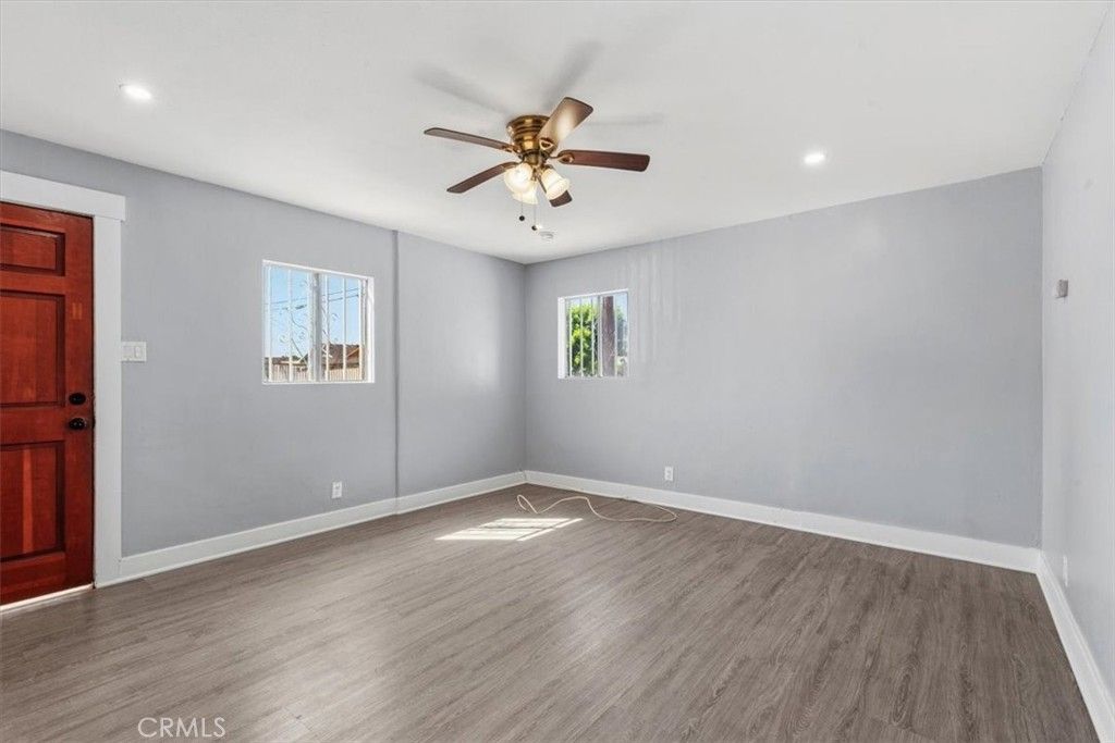 1049 W 67th, Los Angeles, CA 90044 — photo 4