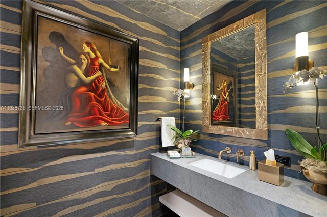 120 Ocean Dr 1400, Miami Beach, FL 33139