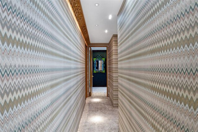 120 Ocean Dr 1400, Miami Beach, FL 33139