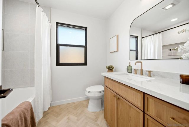 824 Glen Arbor, Encinitas, CA 92024