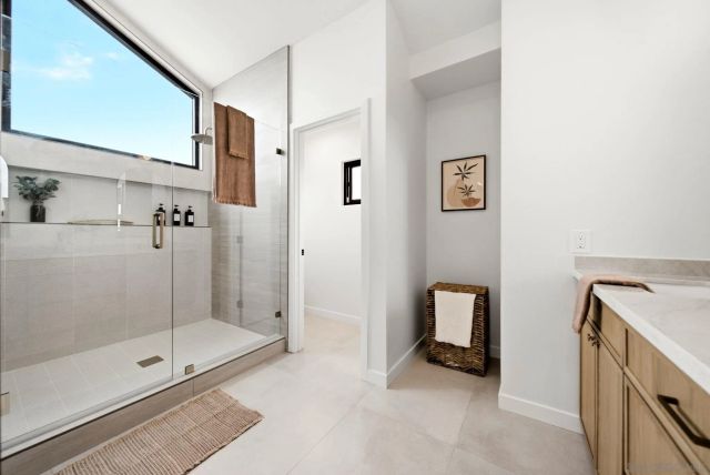 824 Glen Arbor, Encinitas, CA 92024