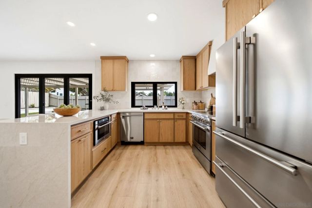 824 Glen Arbor, Encinitas, CA 92024