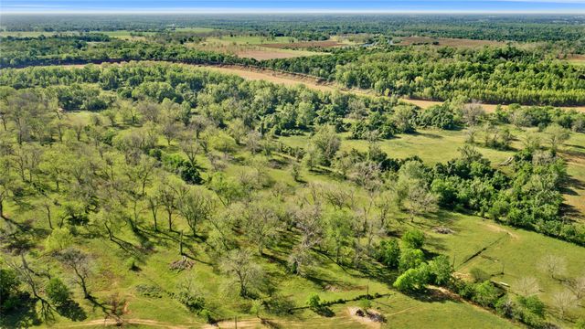 6504 Viereck Road, Sealy, TX 77474