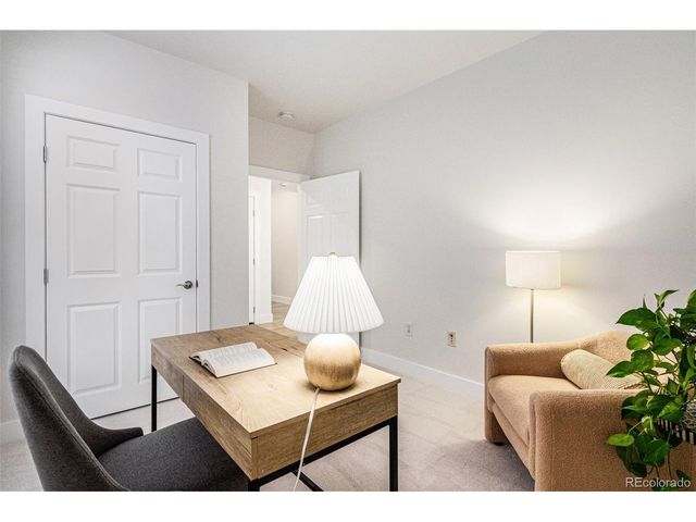 1630 N Clarkson St 504, Denver, CO 80218